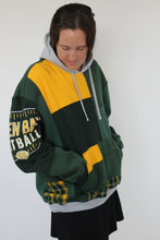Load image into Gallery viewer, Packers Hoodie | M